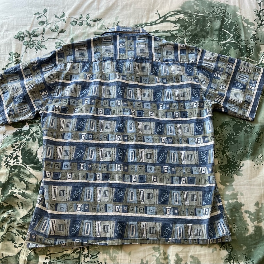 Mario Ferrari Patterned Button Up Shirt - Picture 3 of 9